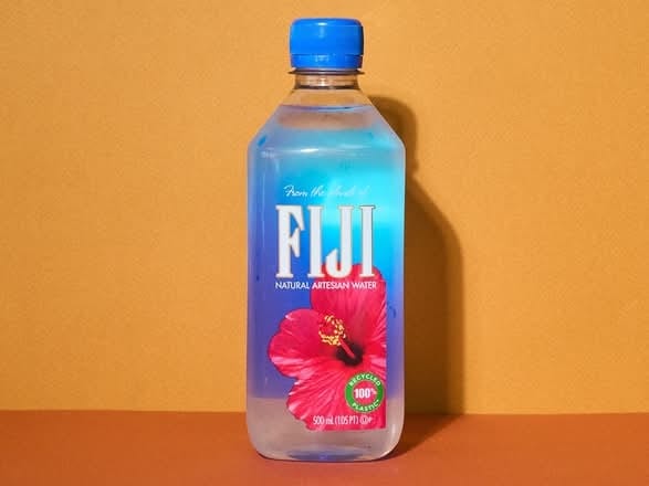 Fiji Water 500 Ml.