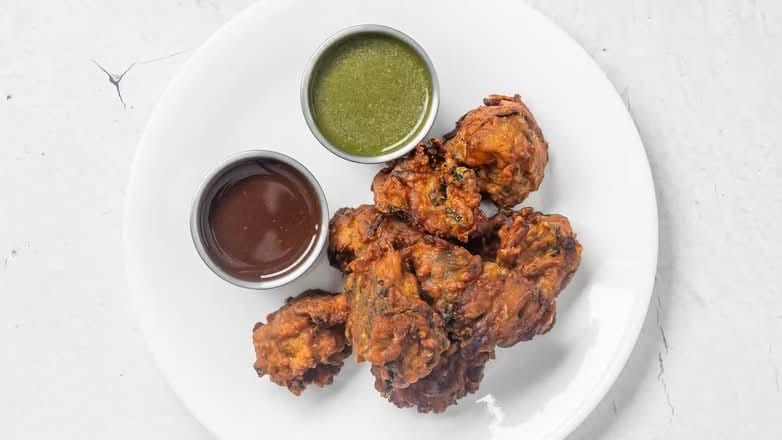 Veggie Pakora (8 PCS).